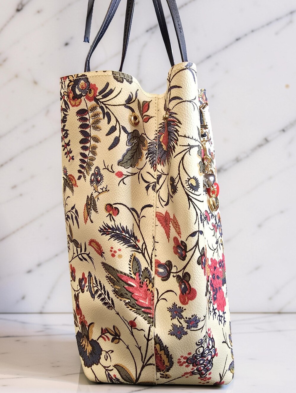 Tory Burch Kerrington Large Tote in New Ivory Gabriella Floral - Picture 3 of 12